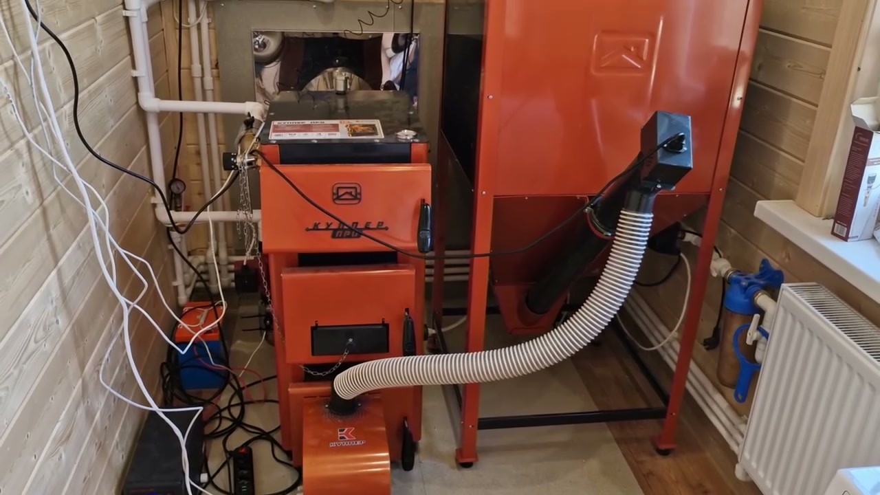 Дом 150 м² без газа: пеллетный котёл и ИБП